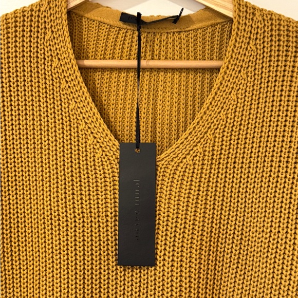 Jenni Kayne Cabin Sweater in Mustard V-Neck - Picture 4 of 13